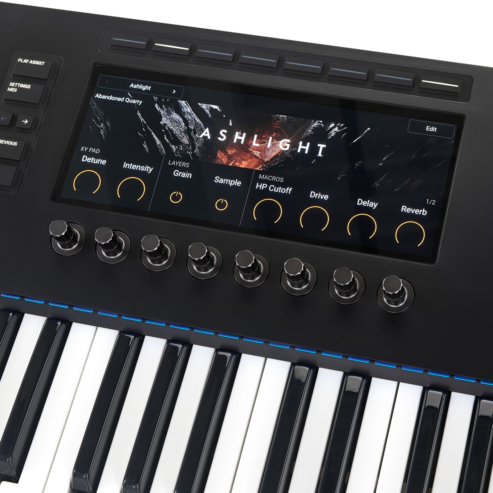 Native Instruments Kontrol S49 MK3 Keyboard Controller Display