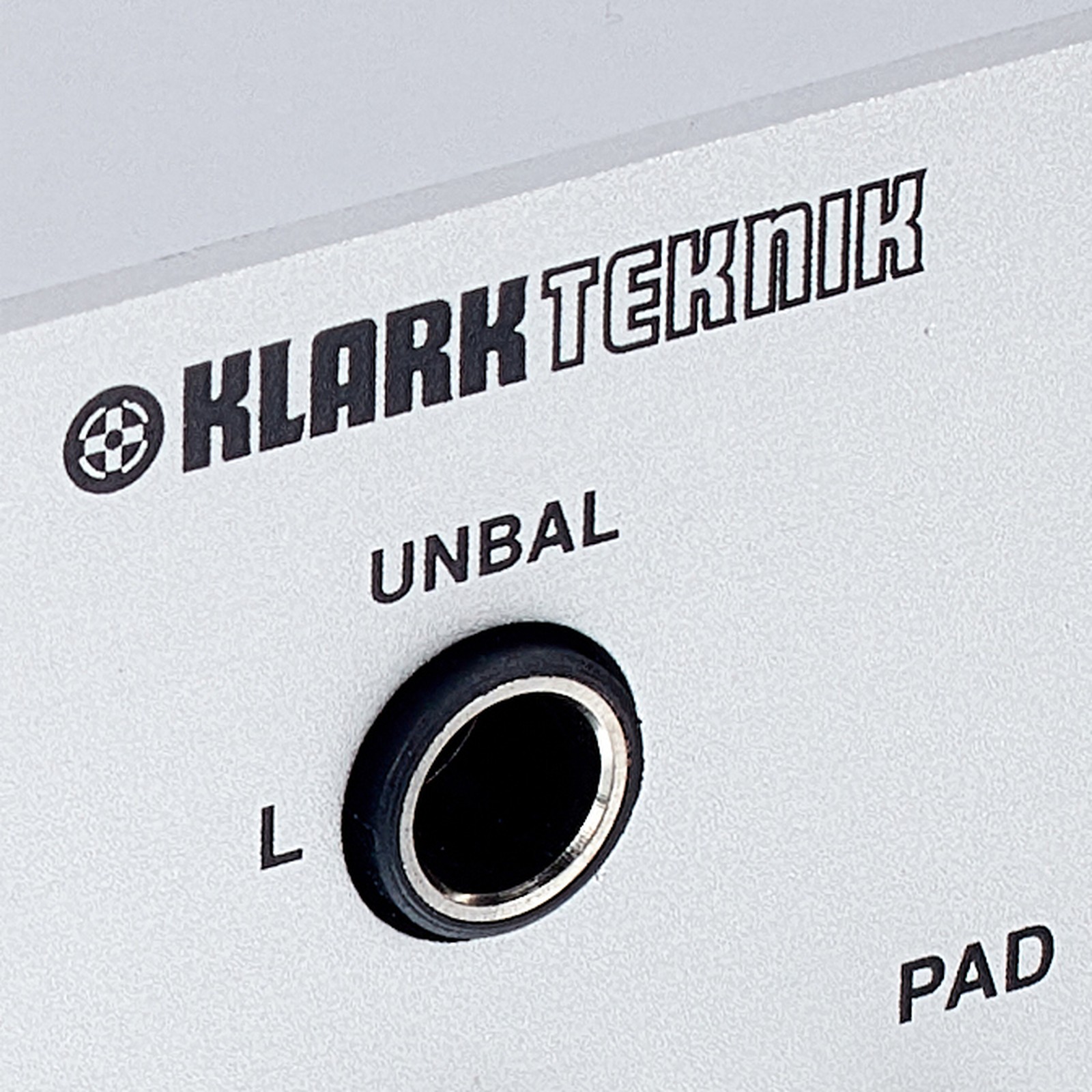 Klark Teknik DI 22P, 6.3mm sockets