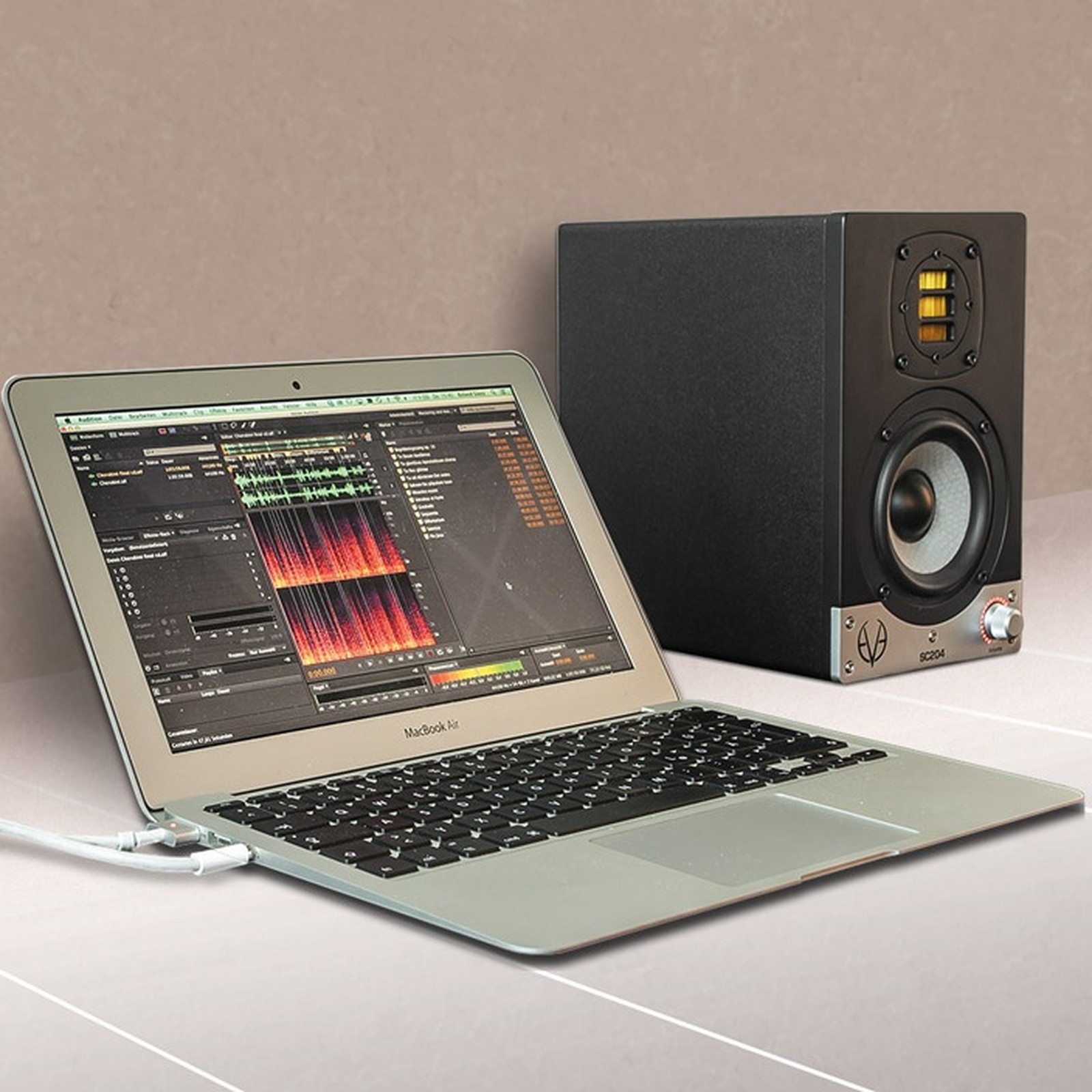 EVE audio SC204 Active 2-Way Studio Monitor in action