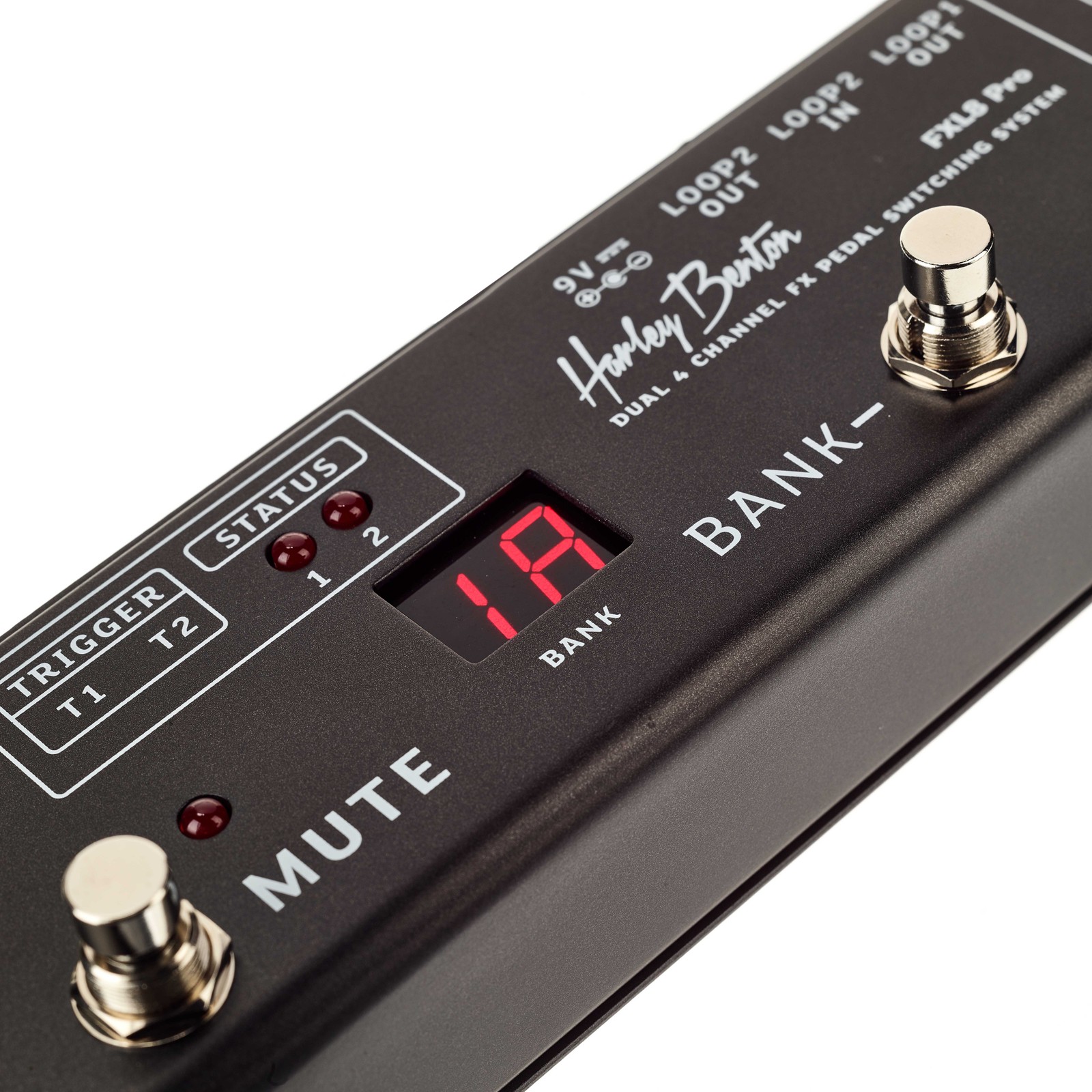 Display des Harley Benton FXL8 Pro Bodenpedals