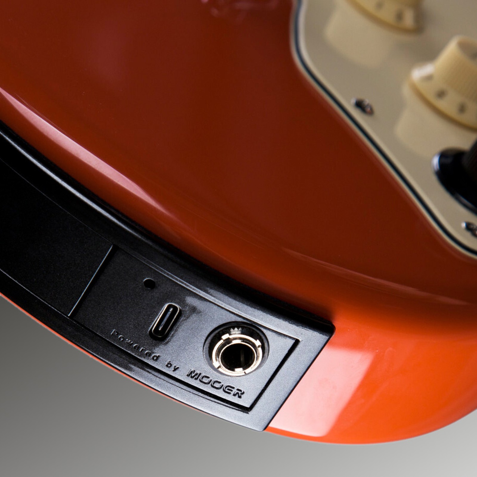 Anschlüsse der Mooer GTRS Guitar Professional 801 FRD