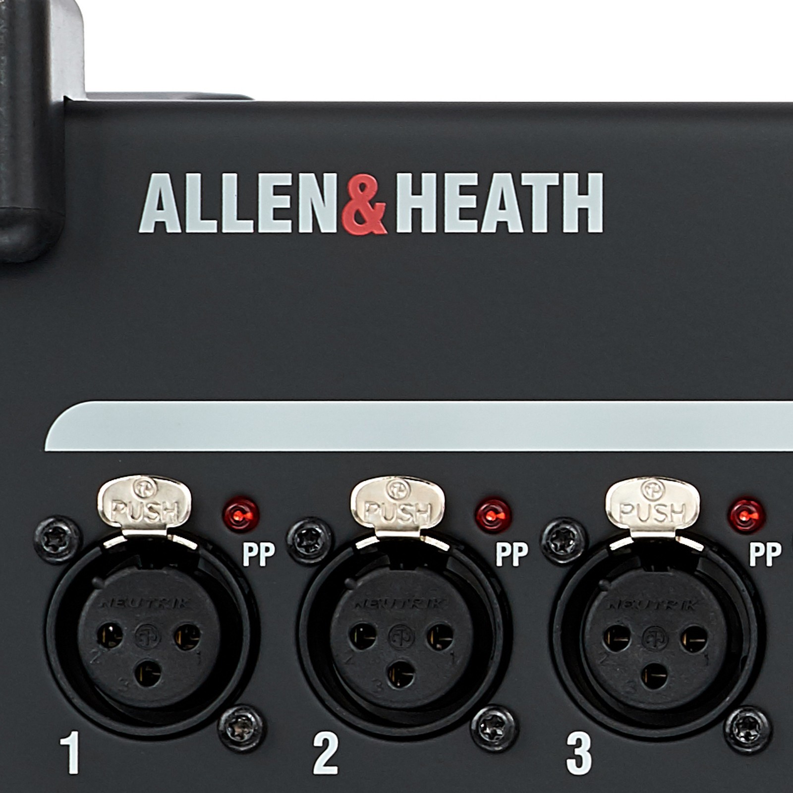 ALLEN & HEATH Logo am DX168/X Audio Rack
