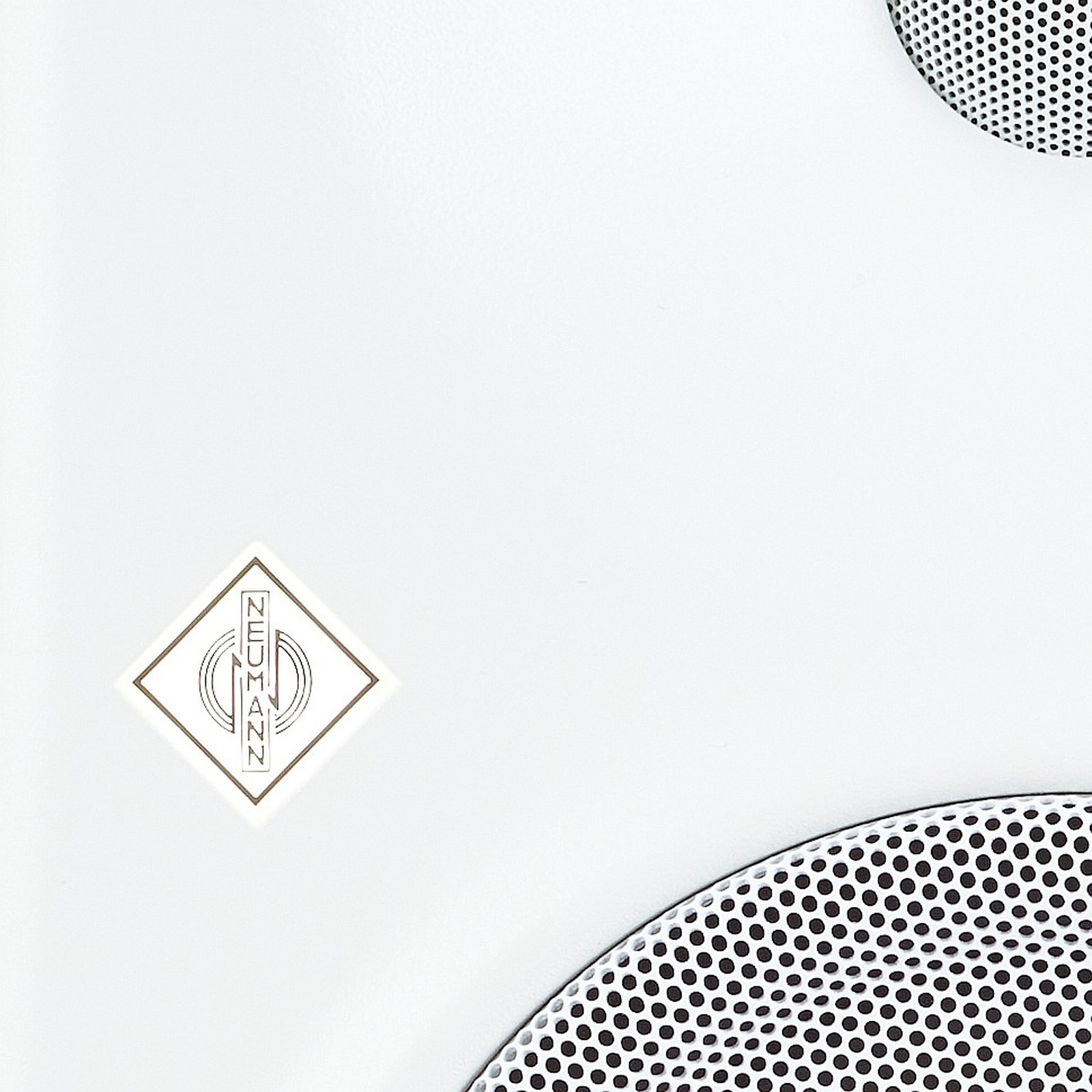 Neumann Logo on KH 120 II W